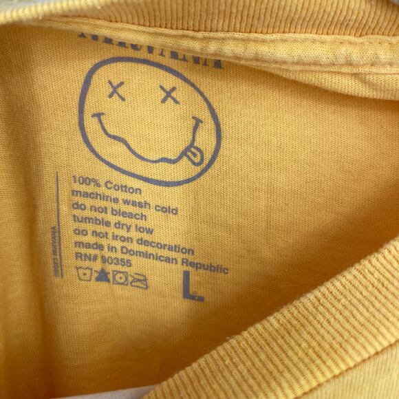 Officially Licensed Nirvana Nevermind Smiley Grunge Tee Yellow Large - Picture 3 of 5